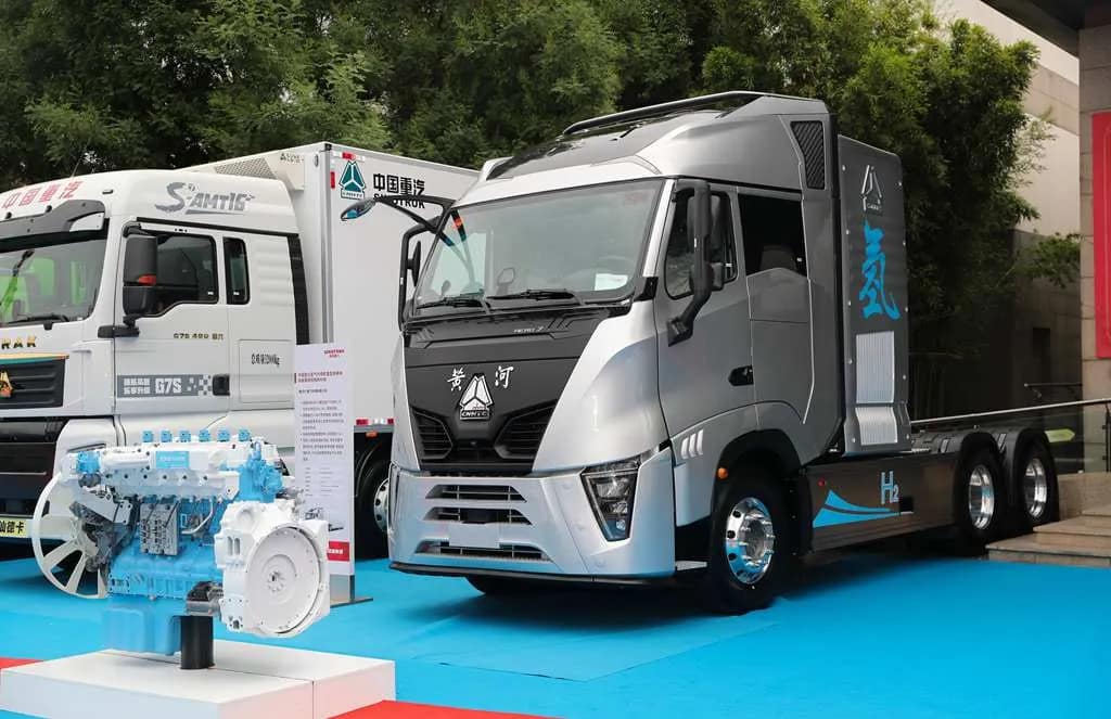 hydrogen internal combustion engine (H2ICE) trucks deployed in China 2025